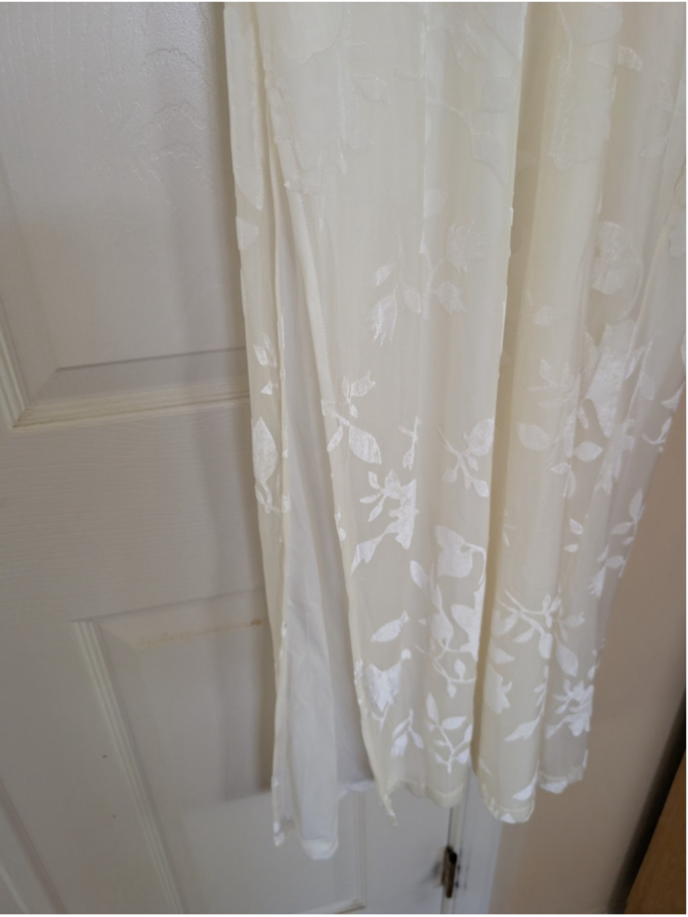 Hello Molly Maxi Dress Size 6 Eggshell Floral Embossed Halter Keyhole NWT Formal - Picture 4 of 12